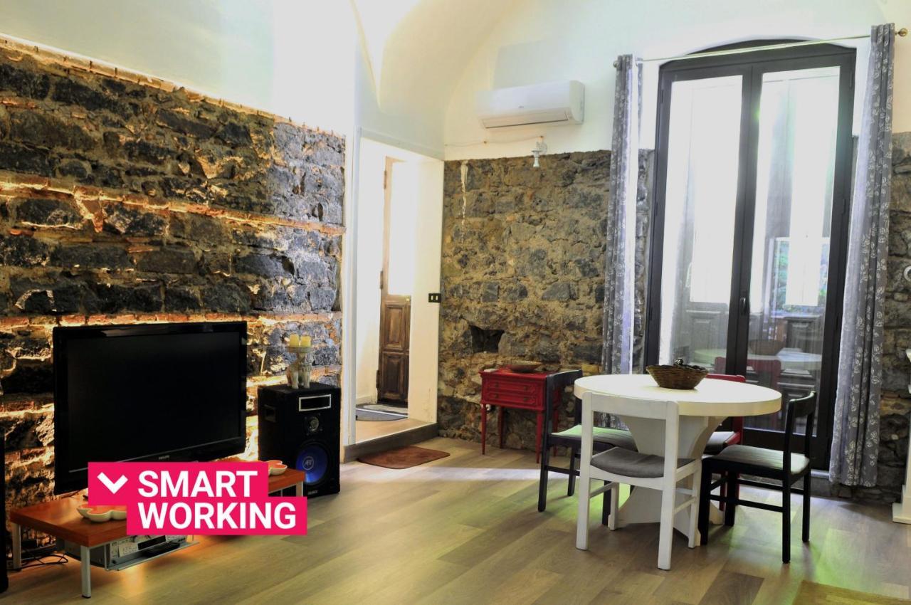 Petra Lavica Holiday Home By Wonderful Italy Catánia Buitenkant foto